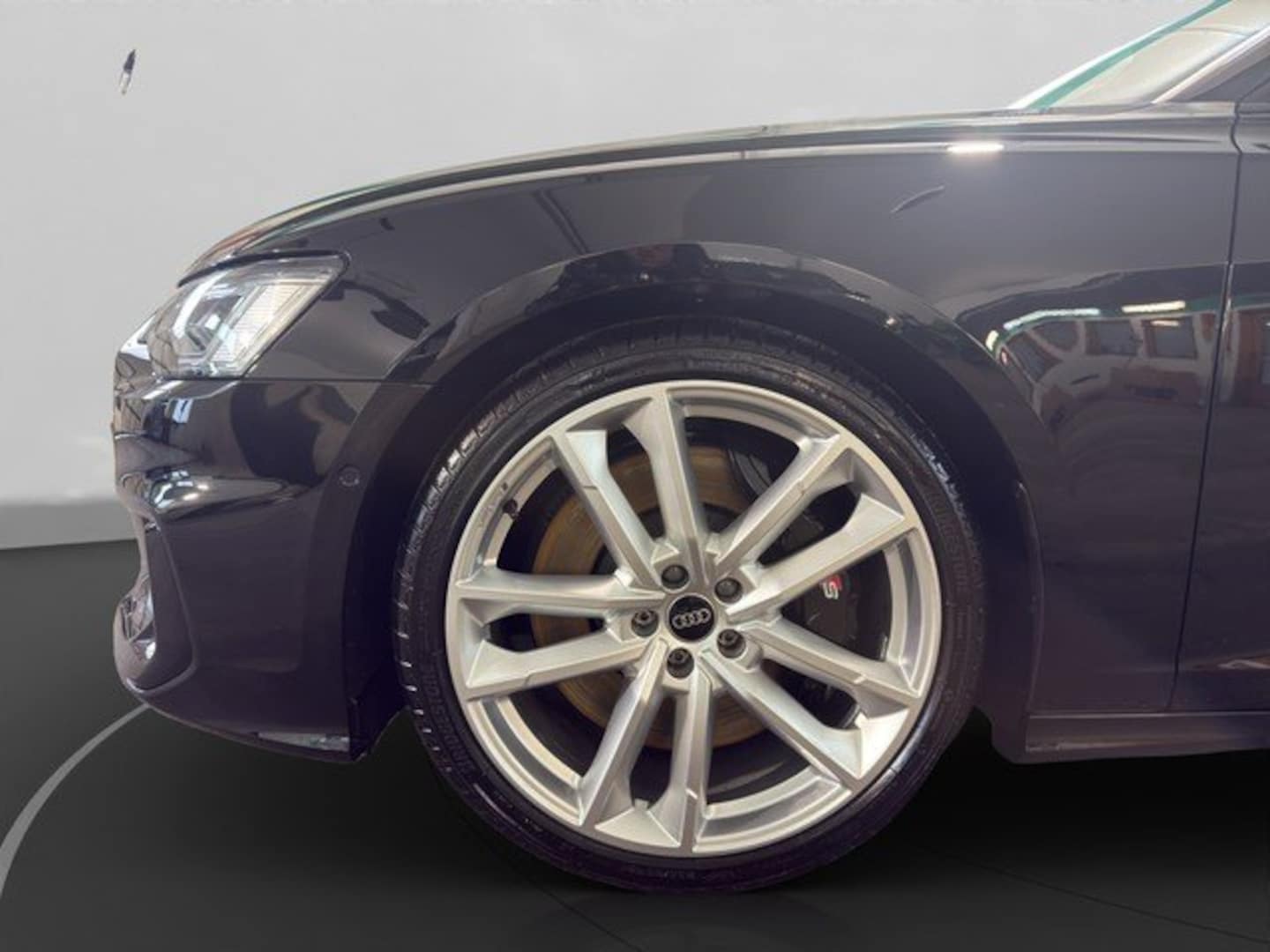 Bild über Audi S6 Avant TDI quattro tiptronic - für weitere Informationen kontaktieren Sie den Audi Partner