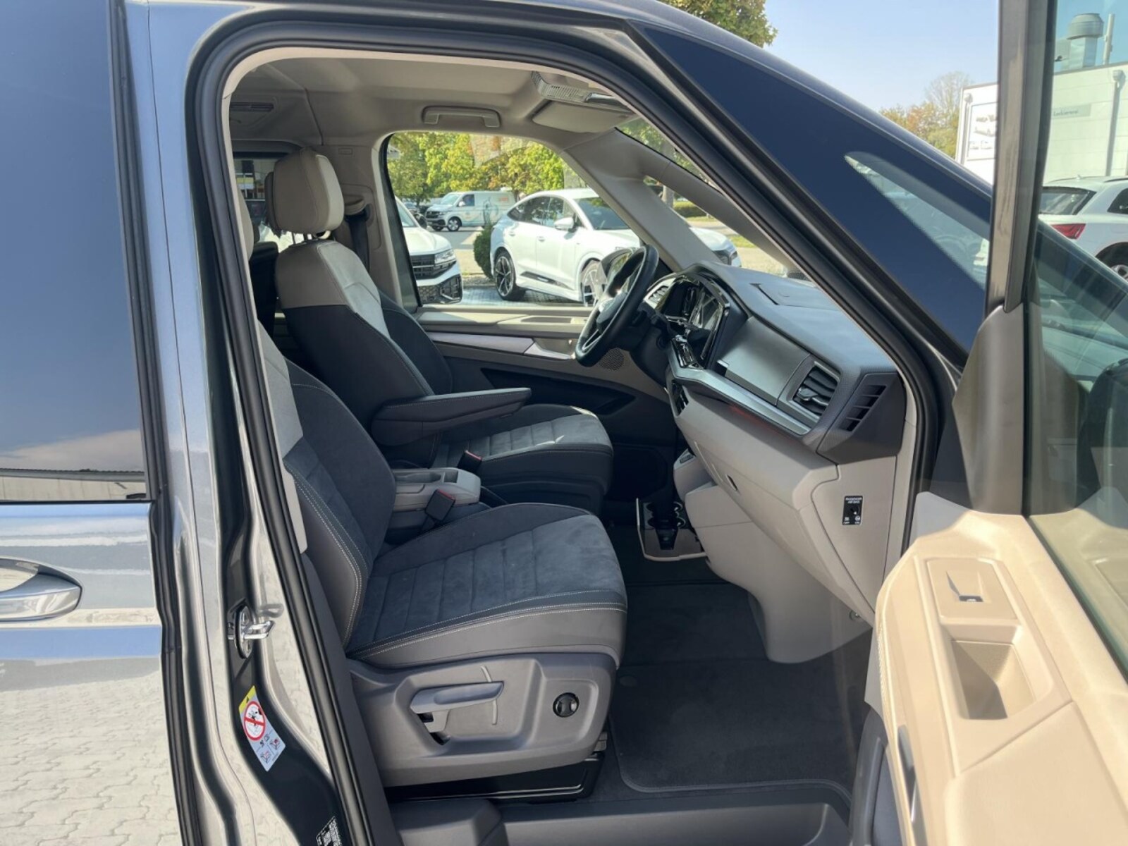 Volkswagen Multivan Langversion – Bild 18