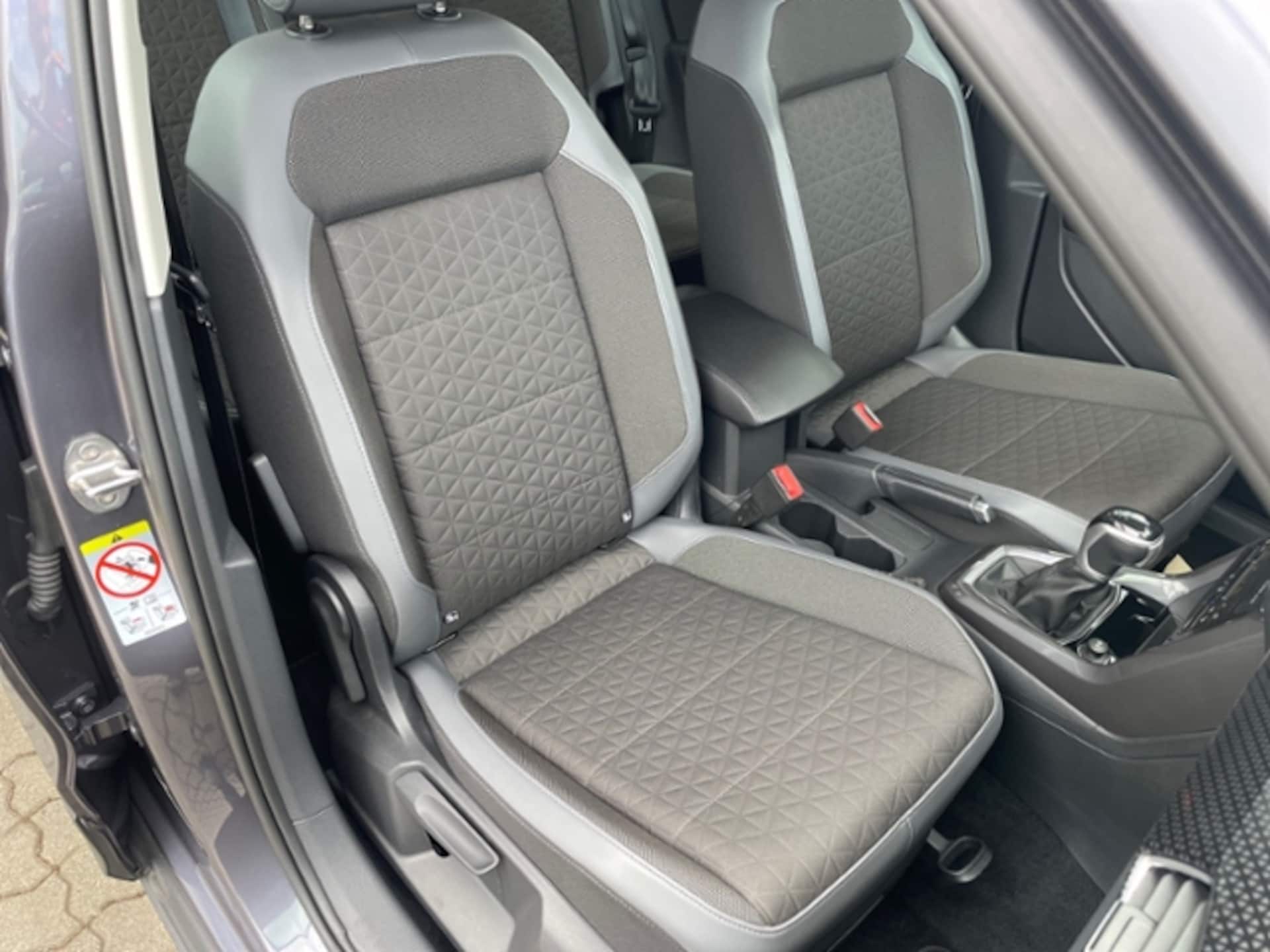 Volkswagen T-Cross Style