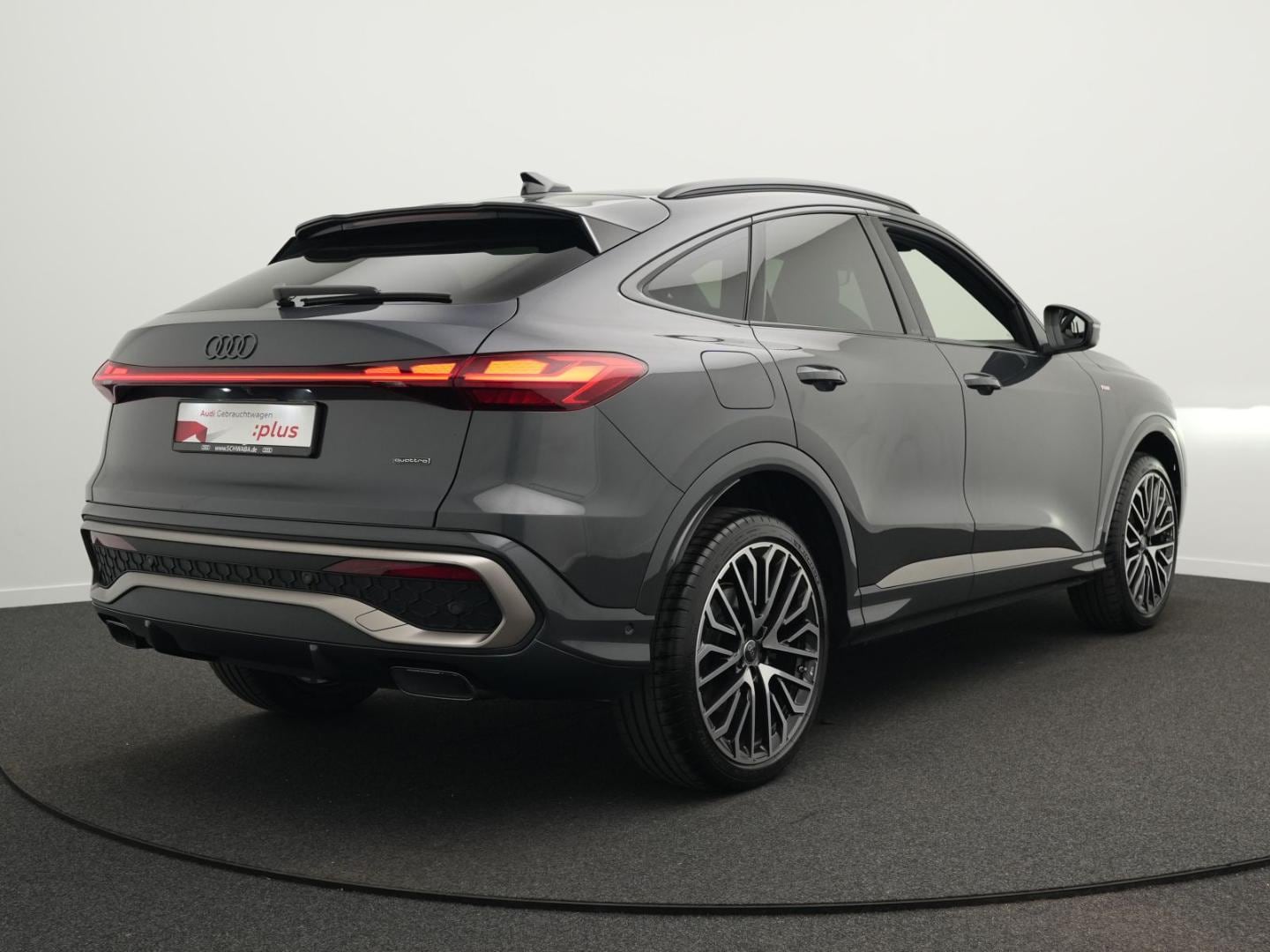 Bild über Audi Q5 Sportback TFSI quattro 150 kW S tronic - für weitere Informationen kontaktieren Sie den Audi Partner