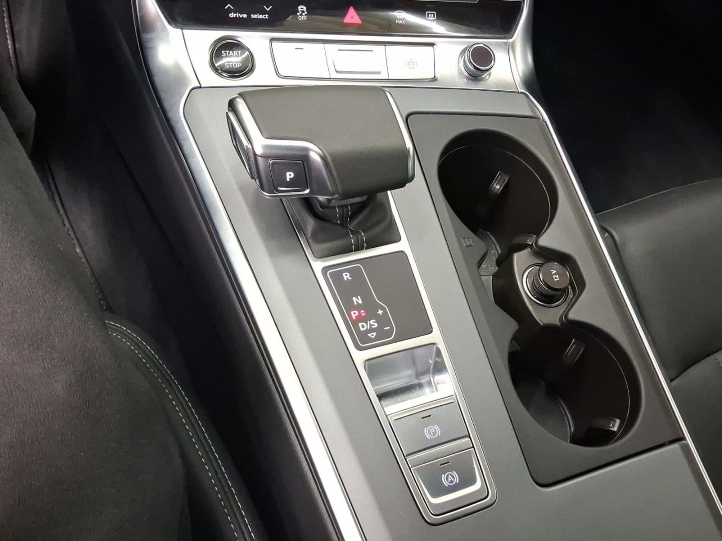 Bild über Audi A6 Avant S line 40 TDI S tronic - für weitere Informationen kontaktieren Sie den Audi Partner