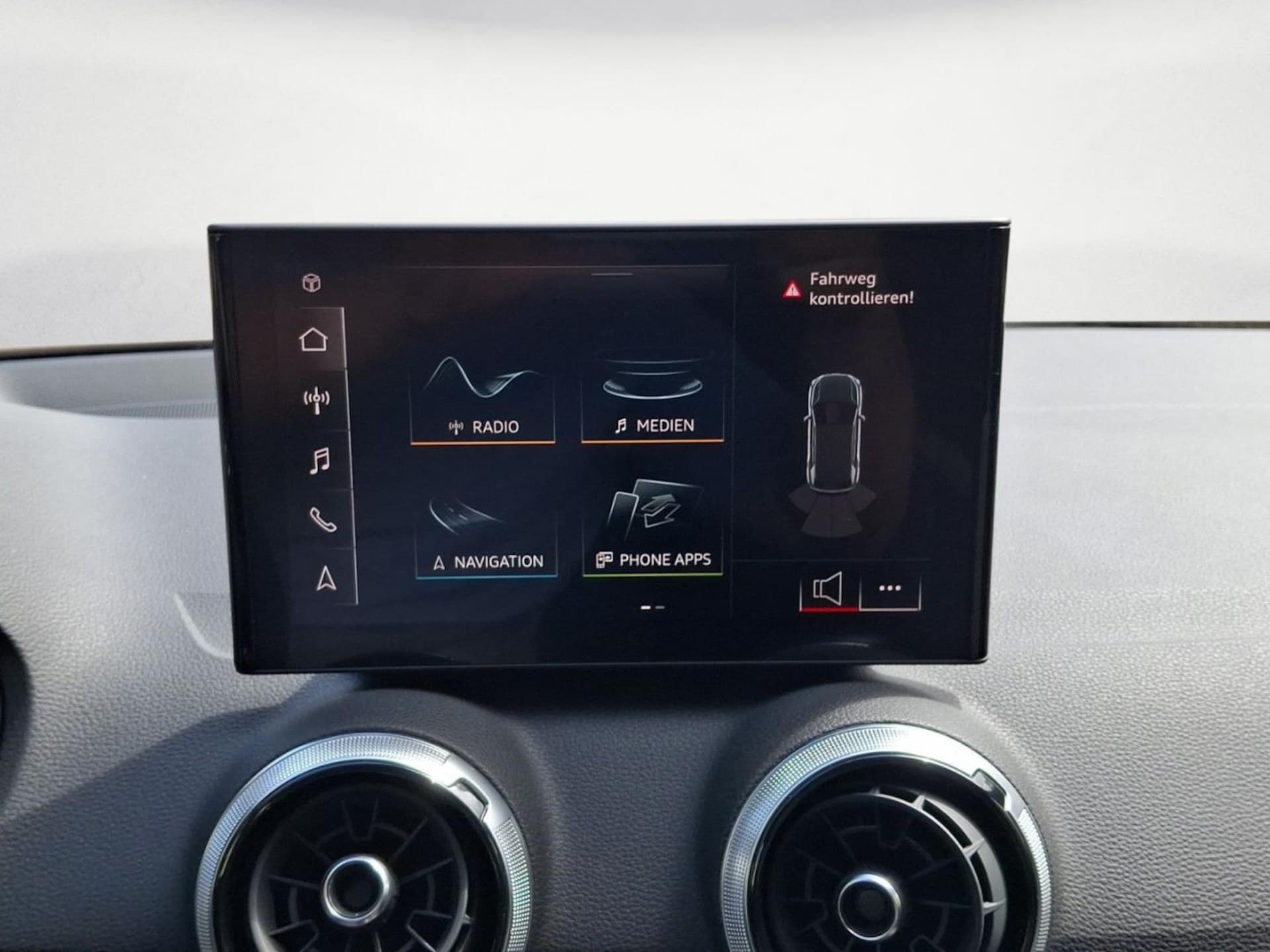Audi Q2 S line