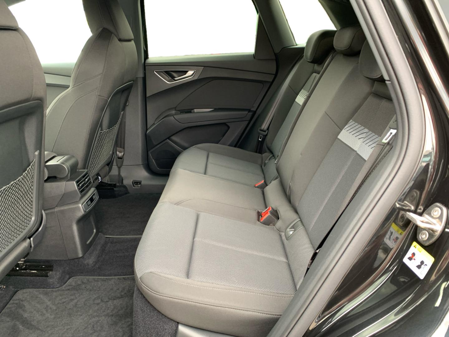 Image about Audi Q4 e-tron 40 e-tron