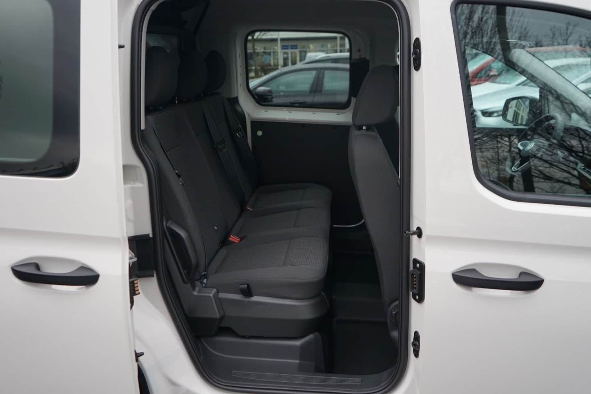 Volkswagen Caddy Kombi Basis-Modell