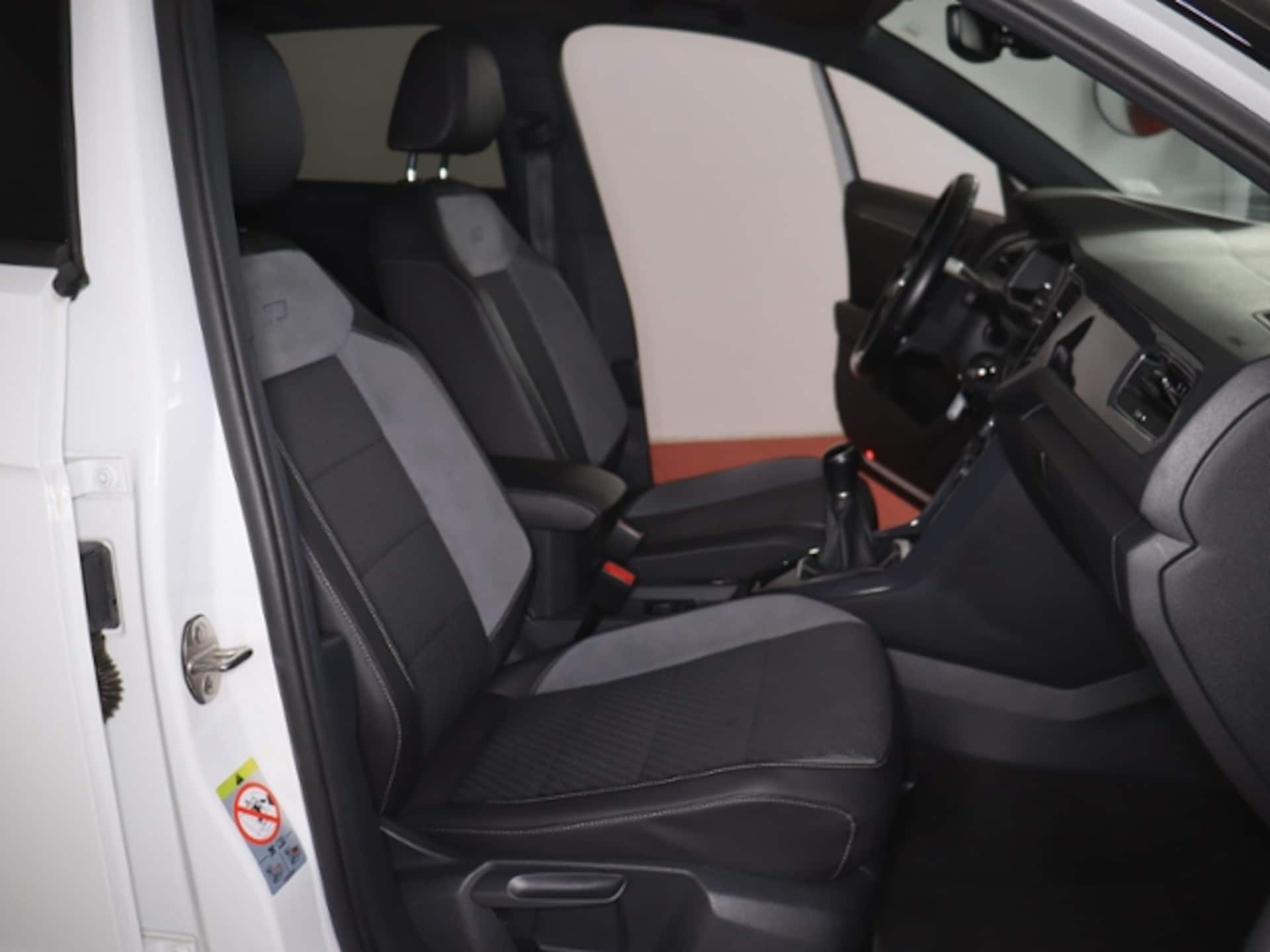 Volkswagen T-Roc Sport