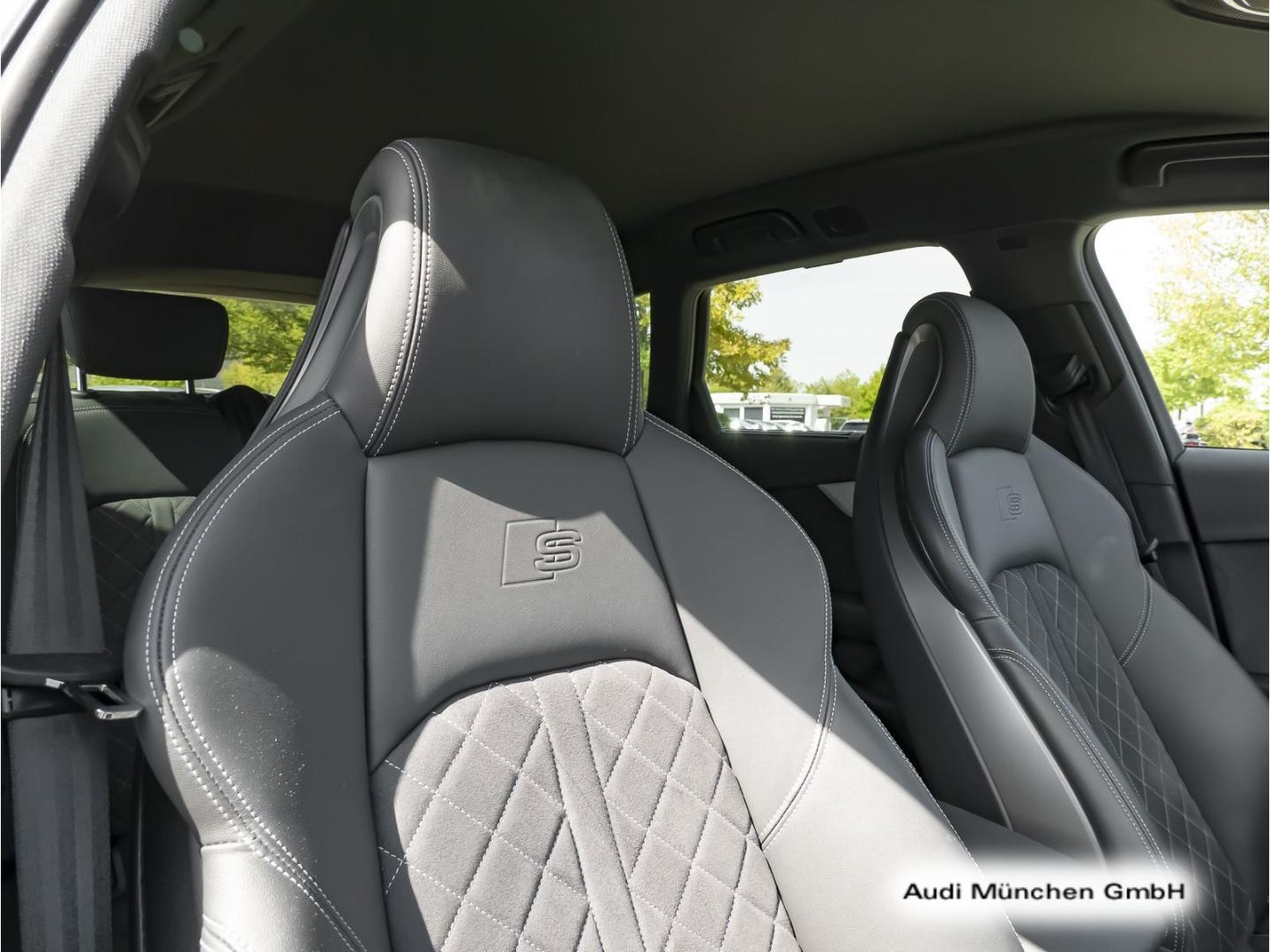 Bild über - für weitere Informationen kontaktieren Sie den Audi Partner