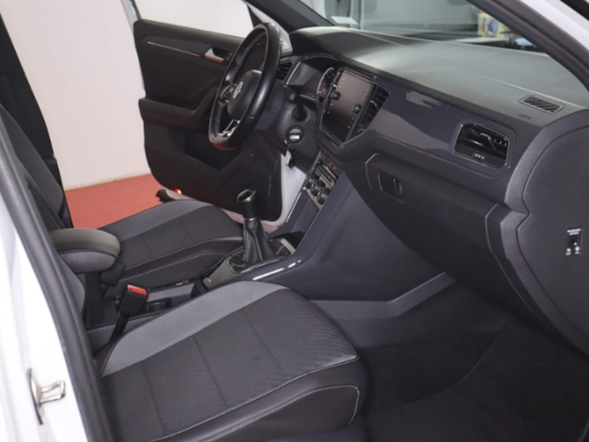 Volkswagen T-Roc Sport