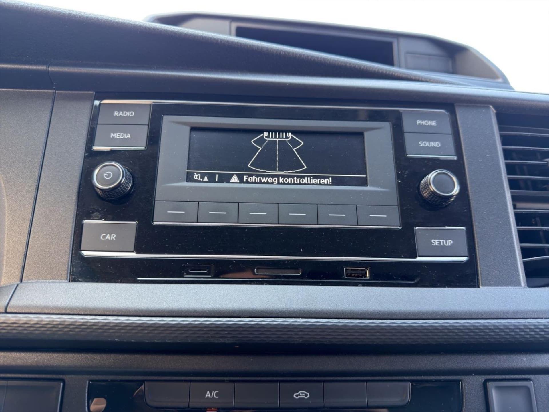 Volkswagen T6.1 Transporter Kasten langer Radstand