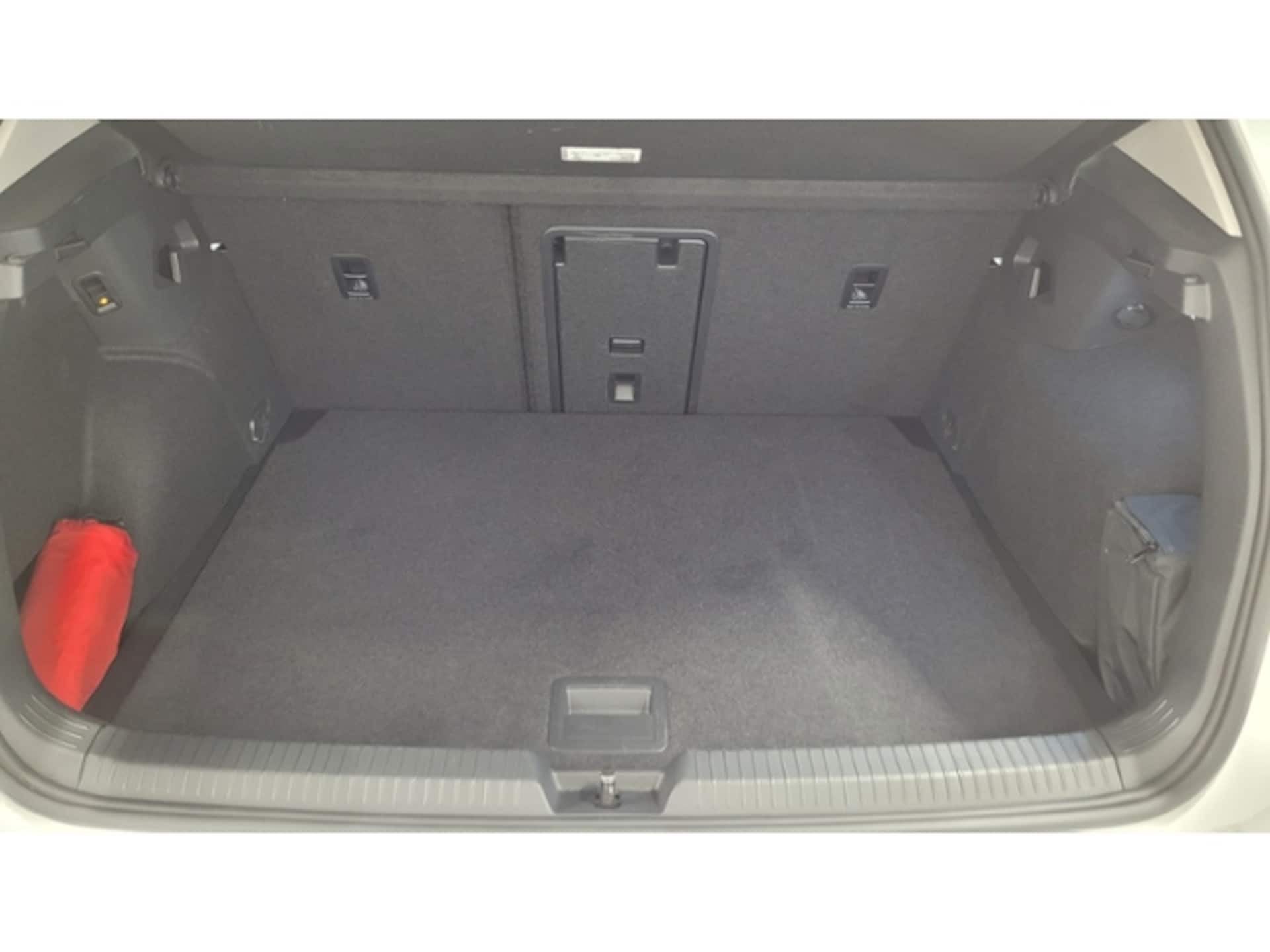 Volkswagen Golf Active