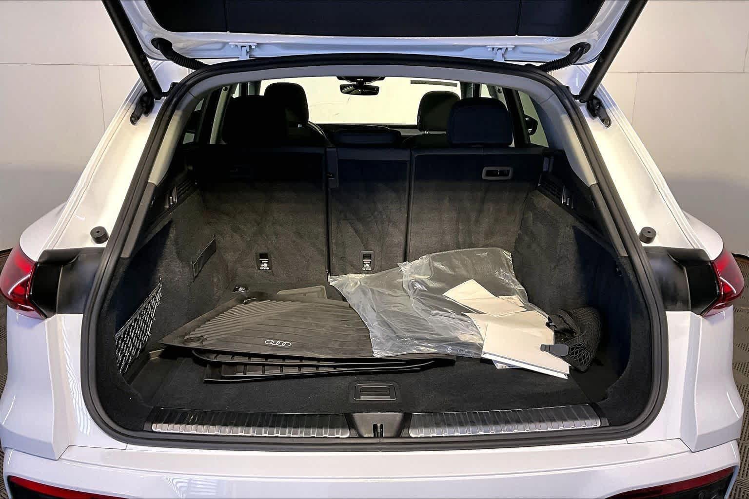 2025 Audi Q5 Premium - Photo 36