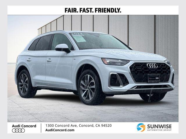 2023 Audi Q5 45 Premium Plus's photo