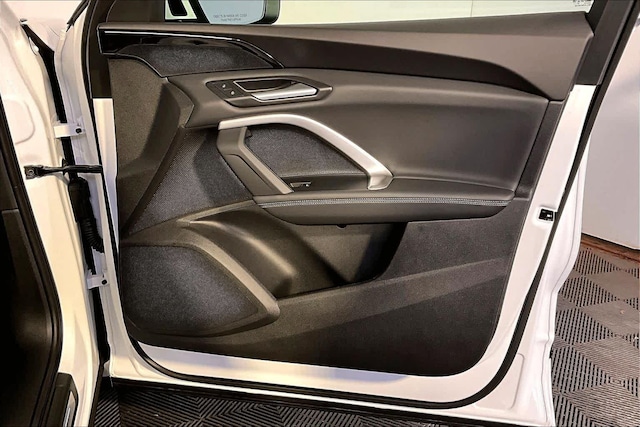 2025 Audi Q5 Premium - Photo 44