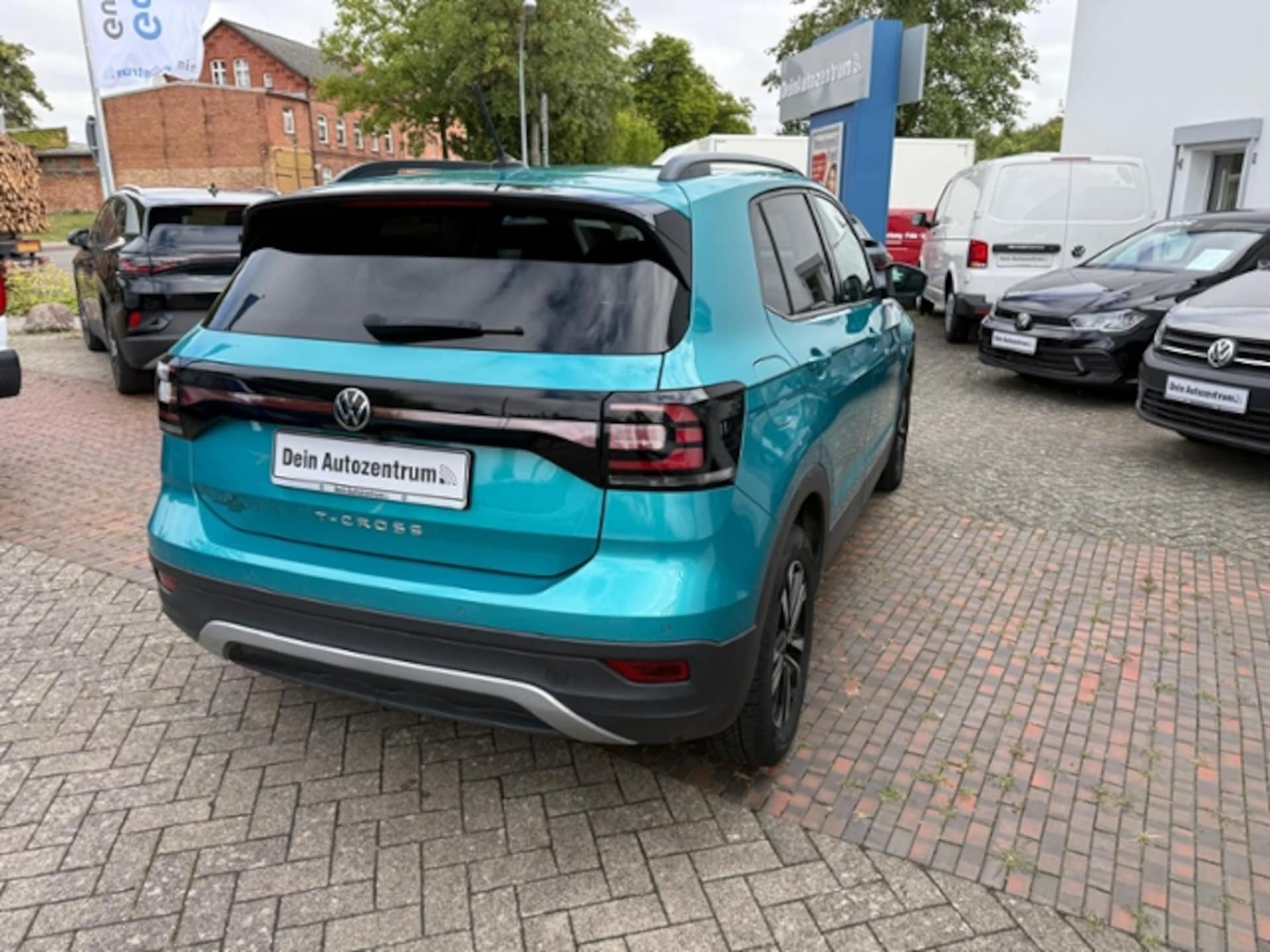 Volkswagen T-Cross United