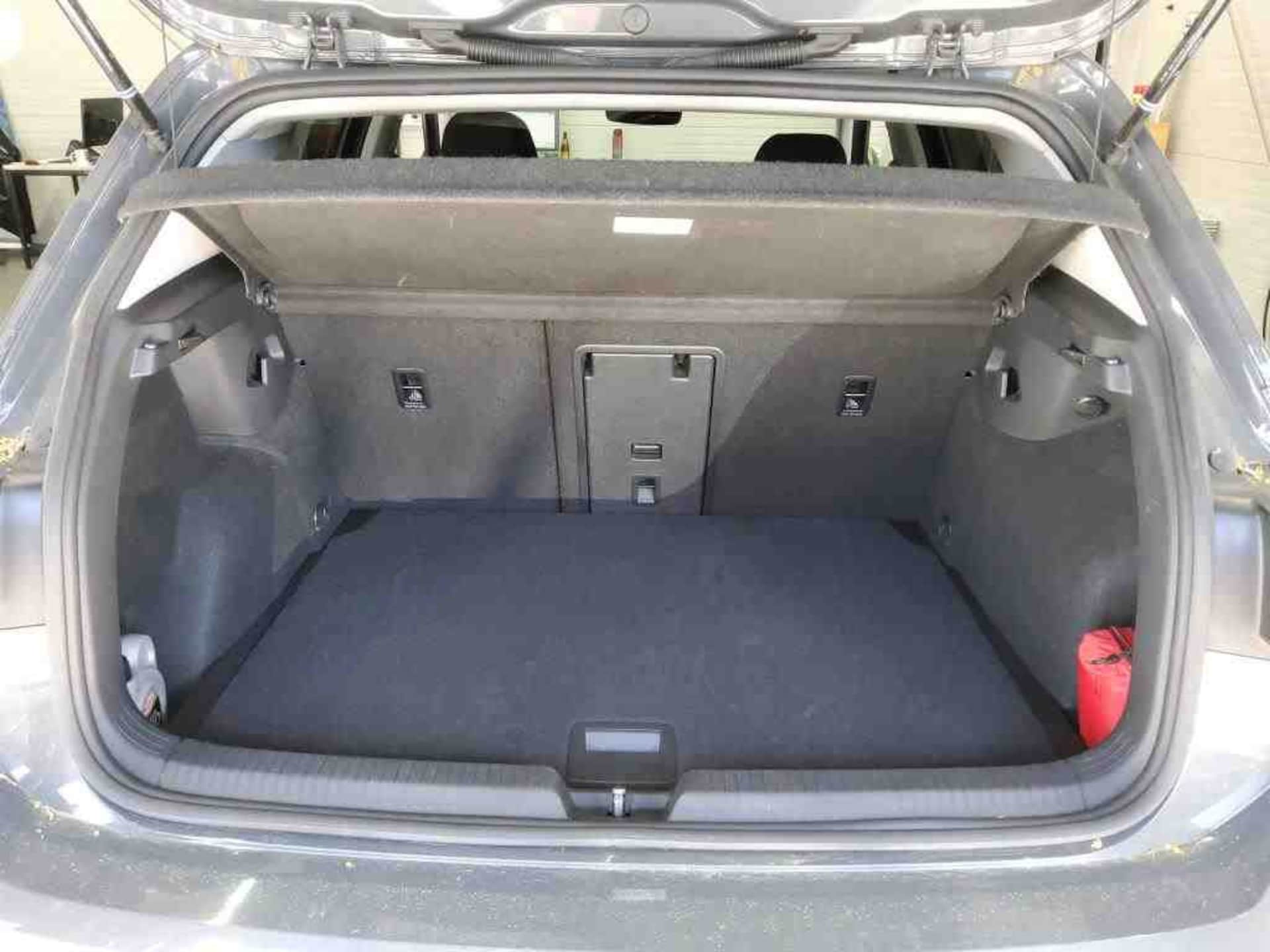 Volkswagen Golf Active