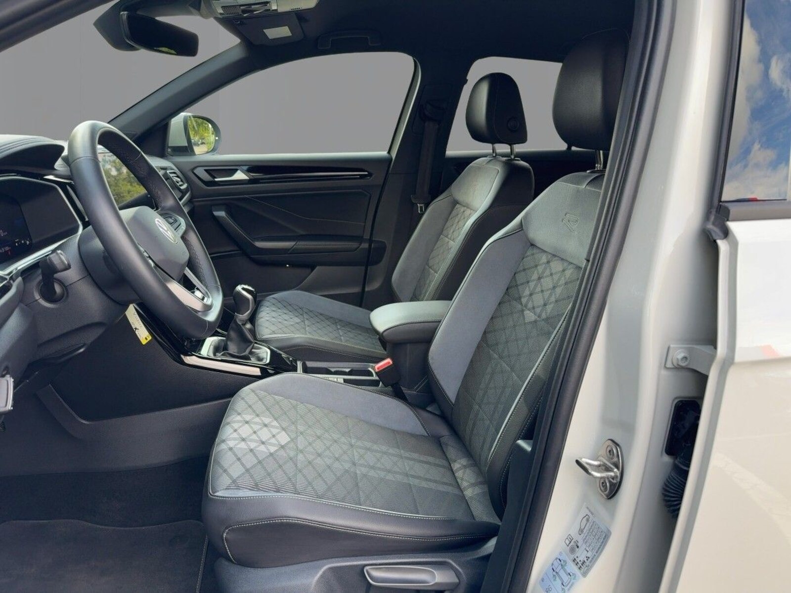 Volkswagen T-Roc – Bild 8