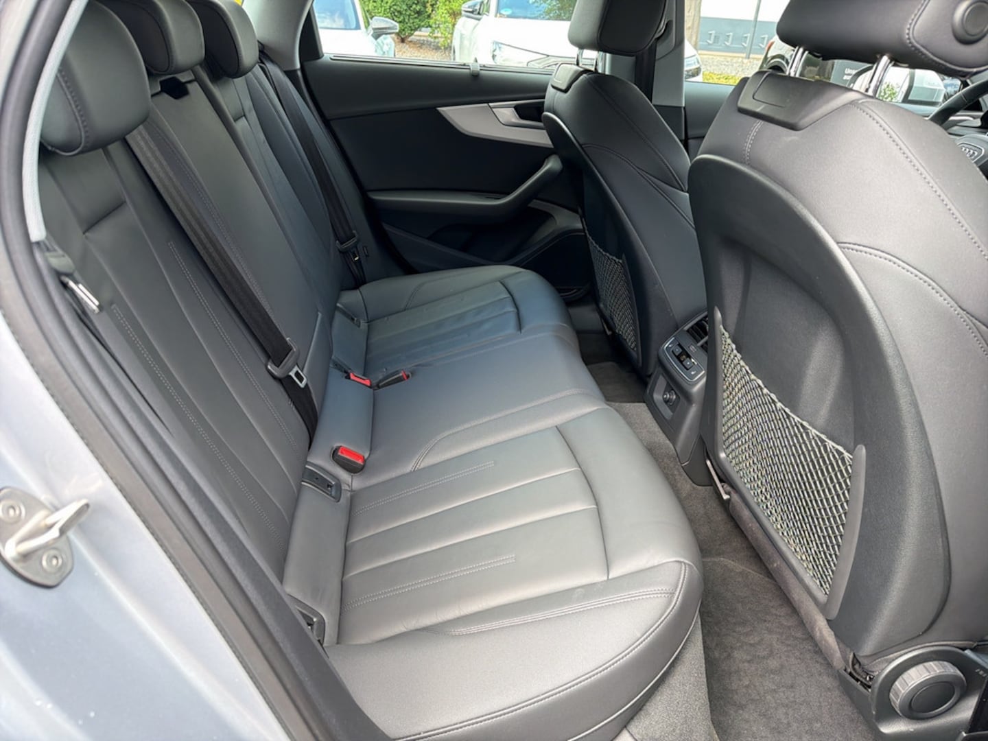 Bild über Audi A4 Avant advanced 35 TDI S tronic - für weitere Informationen kontaktieren Sie den Audi Partner