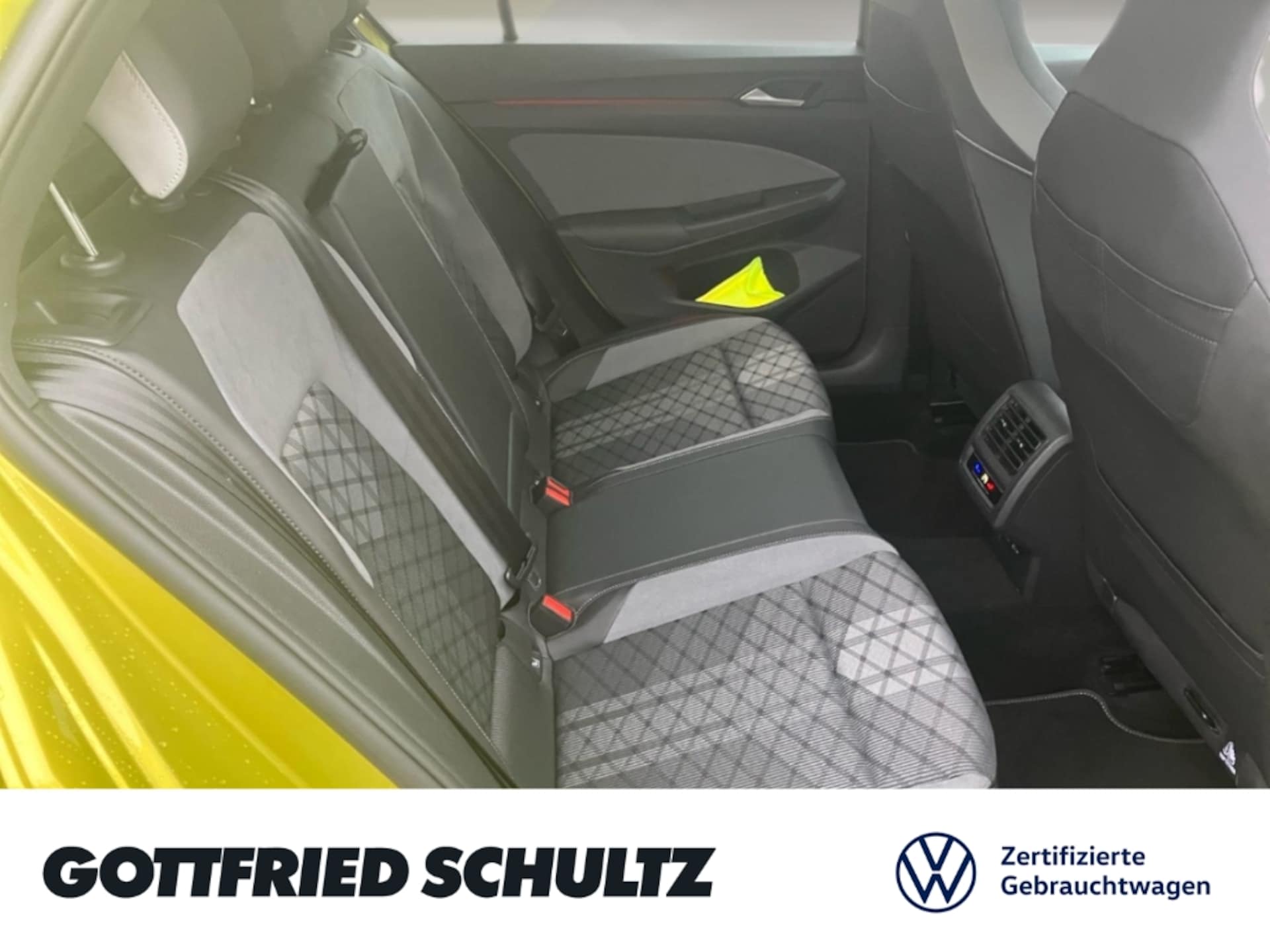 Volkswagen Golf R-Line