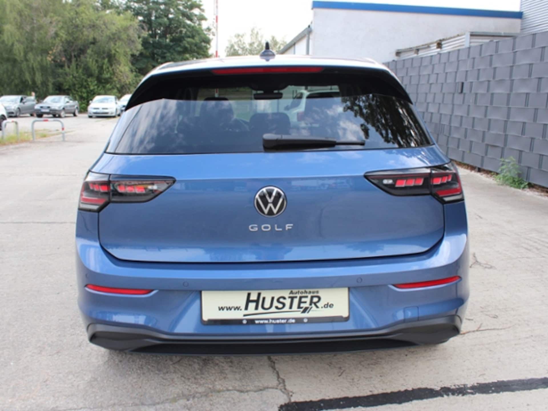 Volkswagen Golf Life