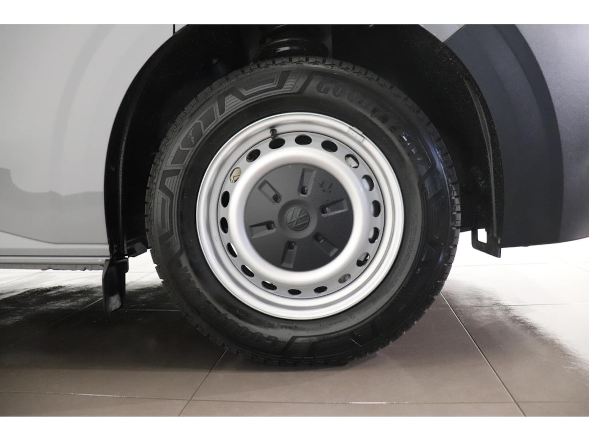 Volkswagen Transporter Kombi langer Radstand