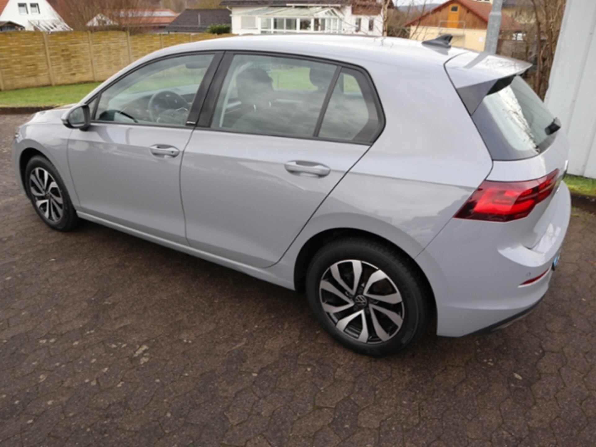 Volkswagen Golf Active