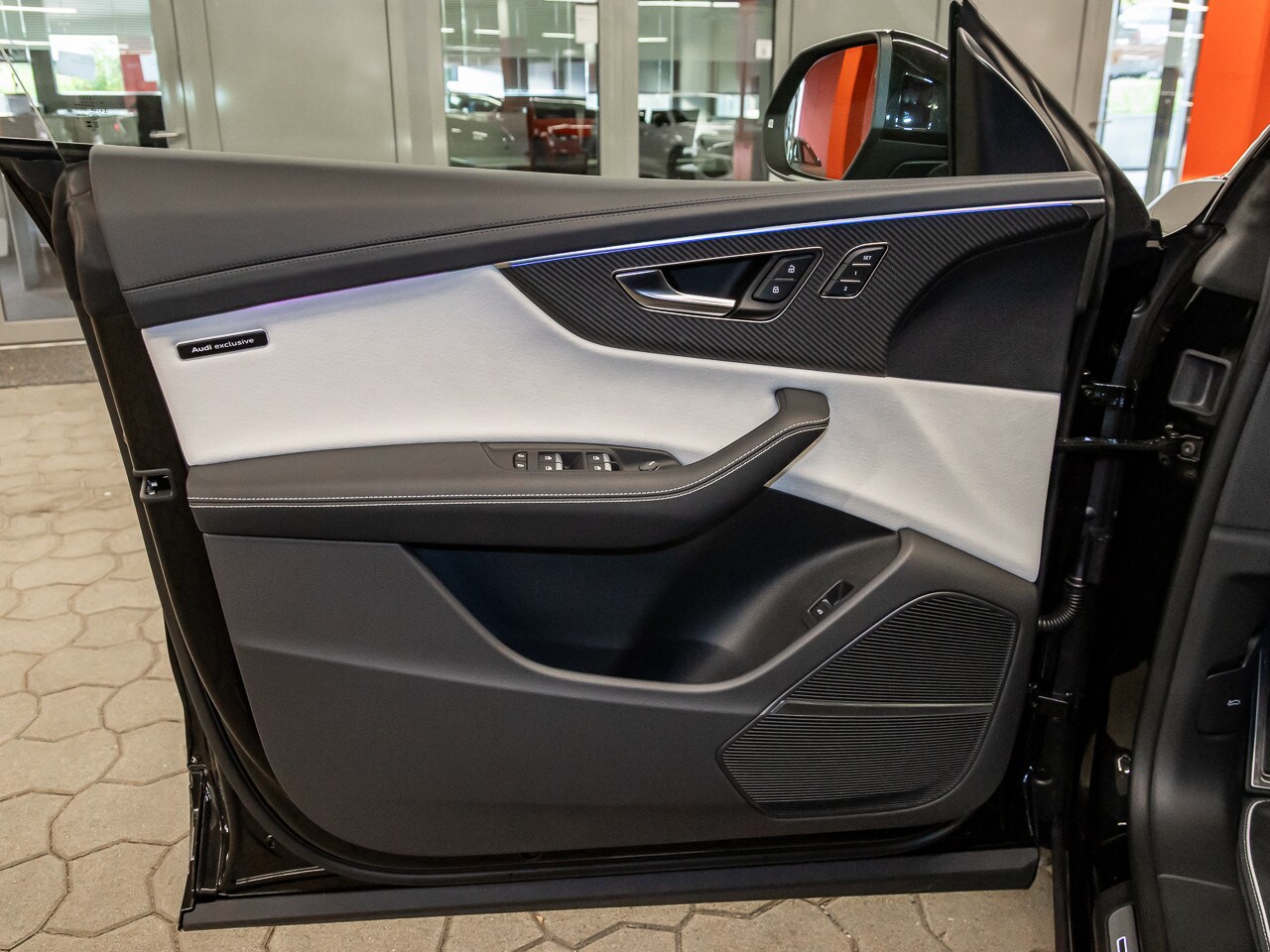 Image about Audi Q8 SUV 50 TDI quattro tiptronic