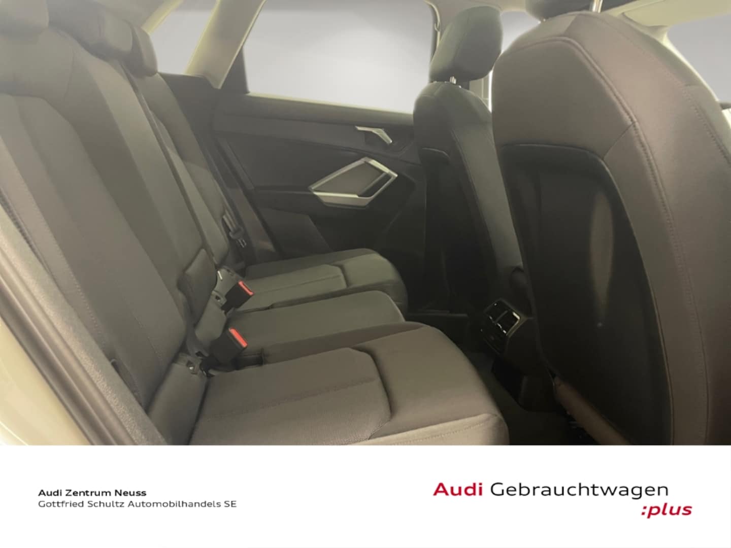 Bild über Audi Q3 TFSI quattro 140 kW S tronic - für weitere Informationen kontaktieren Sie den Audi Partner