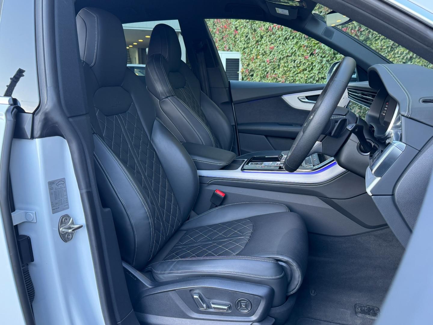 Image about Audi Q8 55 TFSI quattro S line 250(340) kW(PS) tiptronic