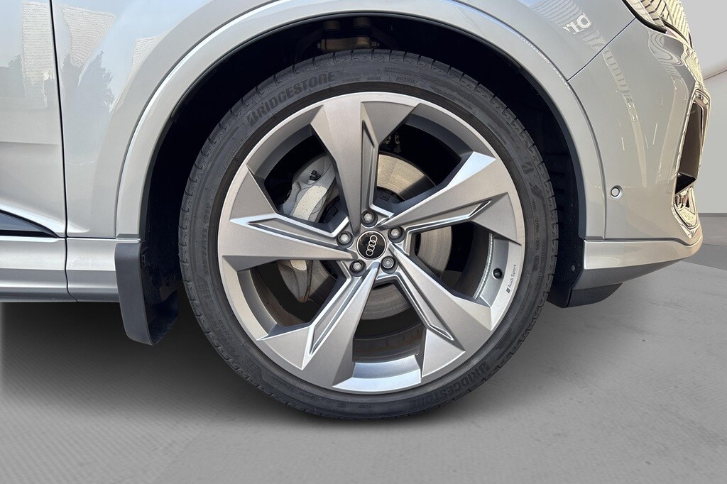 Bild som visar&nbsp;Audi Q7 SUV&nbsp;Q7 SUV 50 TDI quattro S line 286 hk tiptronic - för mer information kontakta din Audi Partner