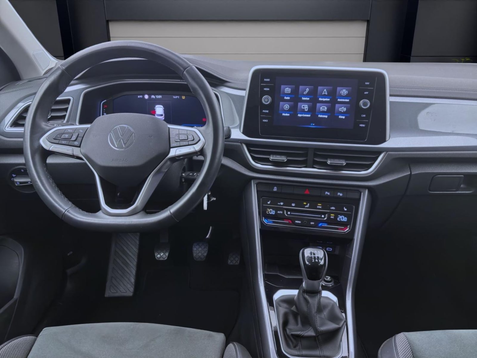 Volkswagen T-Roc – Bild 14