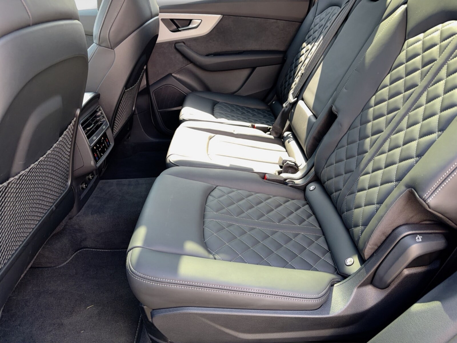Audi SQ7 – Bild 12