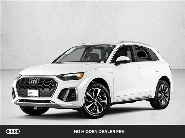 2024 Audi Q5 45 Premium Plus's photo