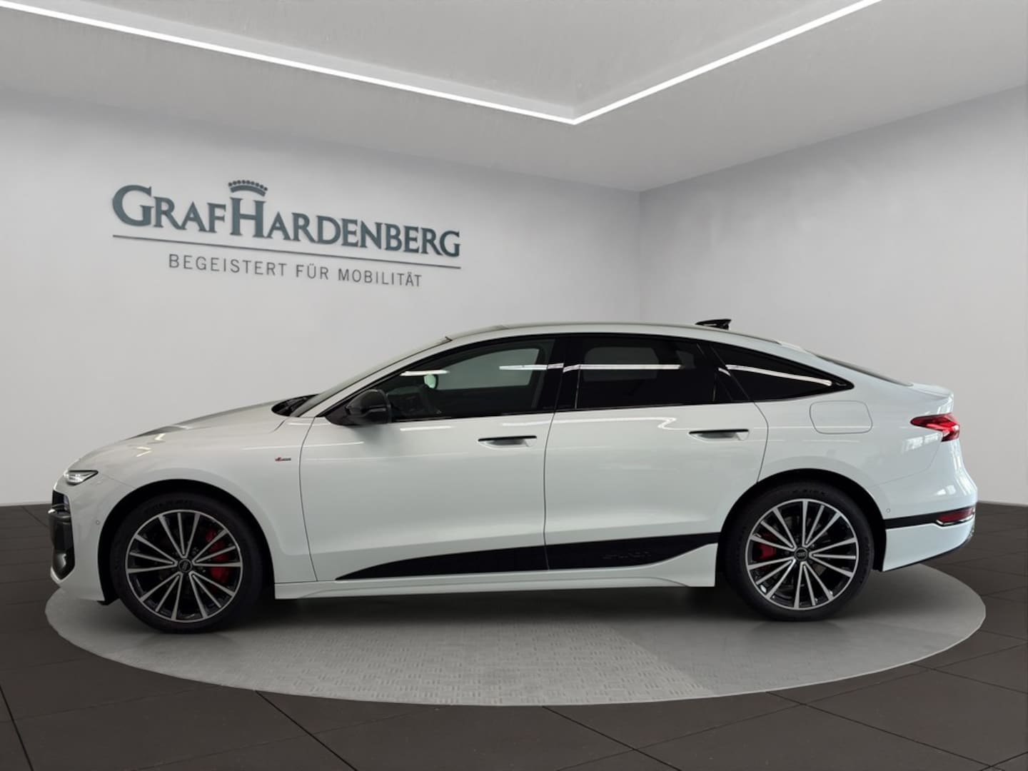 Bild über Audi A6 Sportback e-tron e-tron performance - für weitere Informationen kontaktieren Sie den Audi Partner