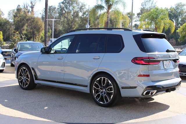 2024 BMW X7
