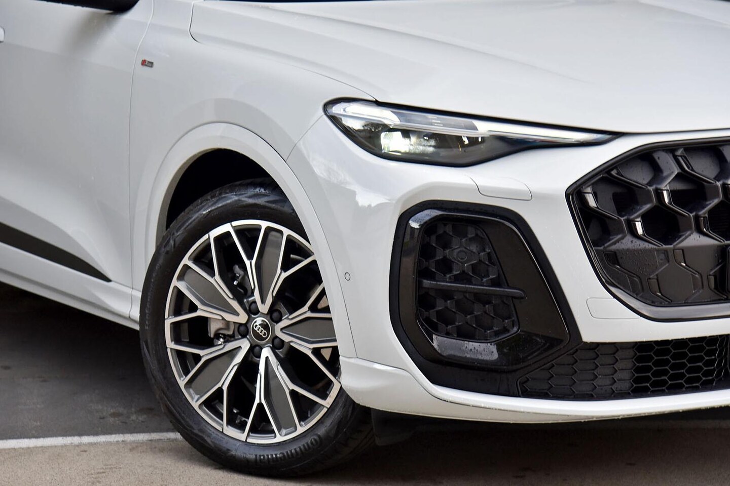 Image about Audi Q5 Sportback TFSI quattro 200 kW sport