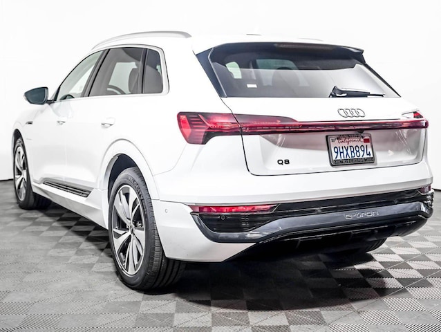 2024 Audi Q8 e-tron