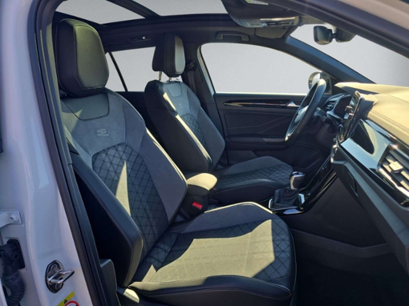 Volkswagen T-Roc – Bild 11