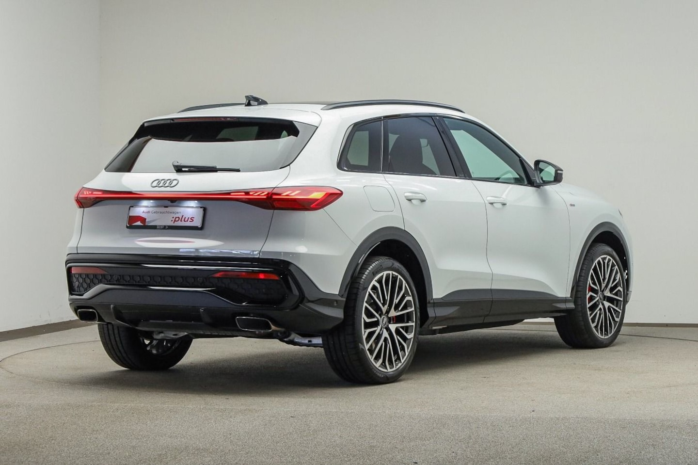 Bild über Audi Q5 SUV TFSI 150 kW S tronic - für weitere Informationen kontaktieren Sie den Audi Partner