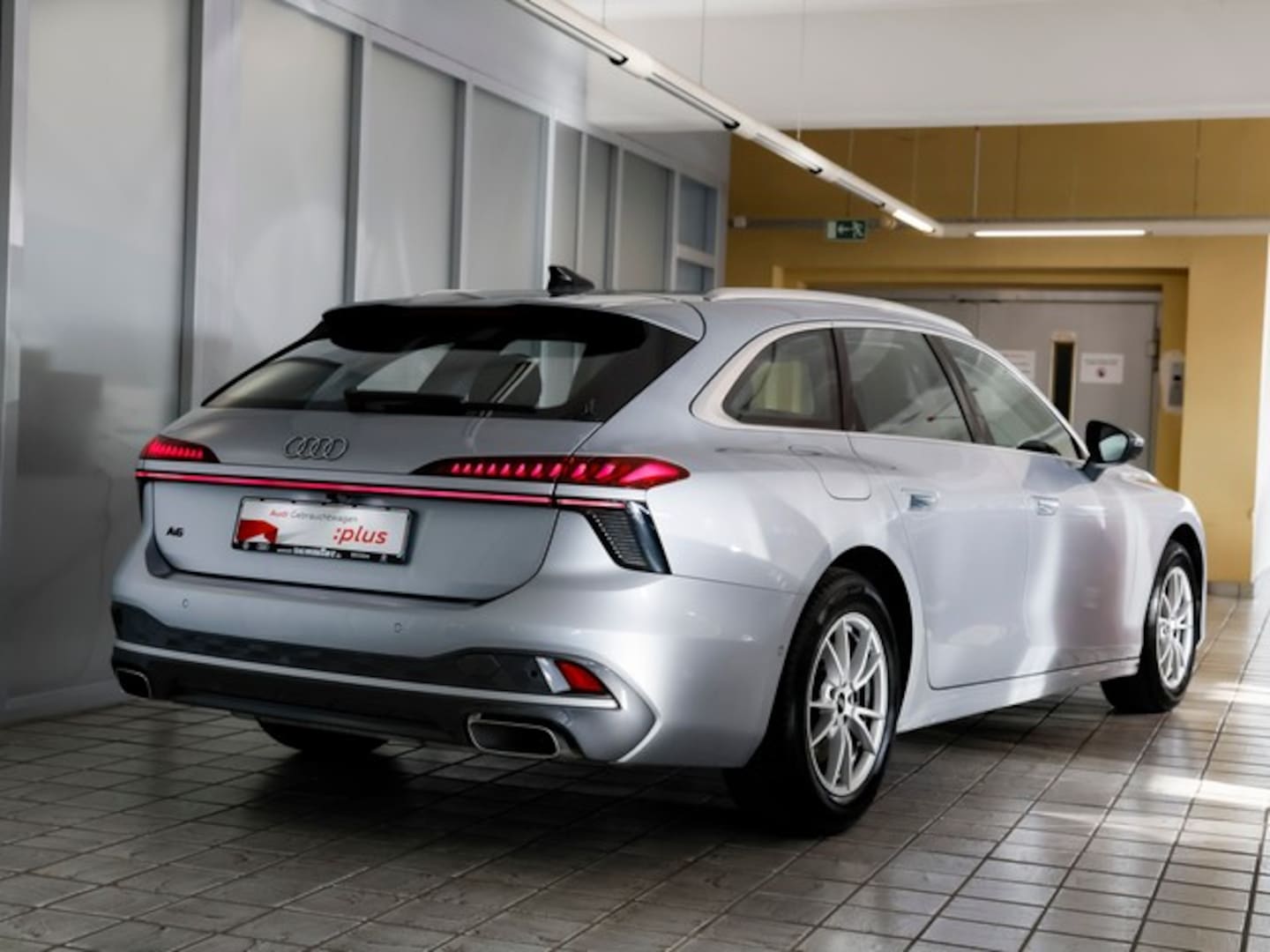Bild über Audi A6 Avant TFSI 150 kW S tronic - für weitere Informationen kontaktieren Sie den Audi Partner