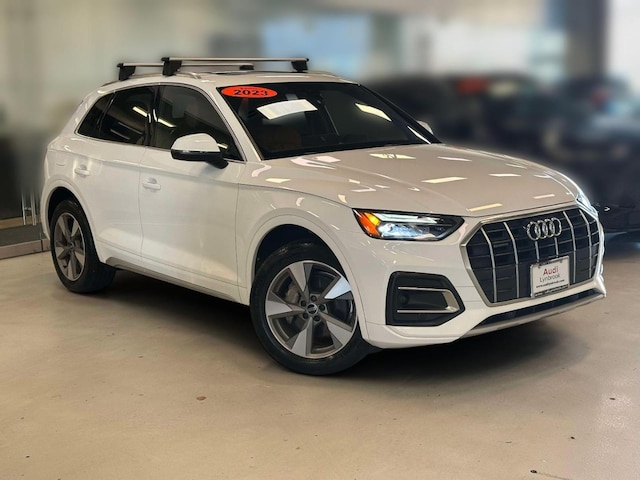 Photo of 2023 Audi Q5