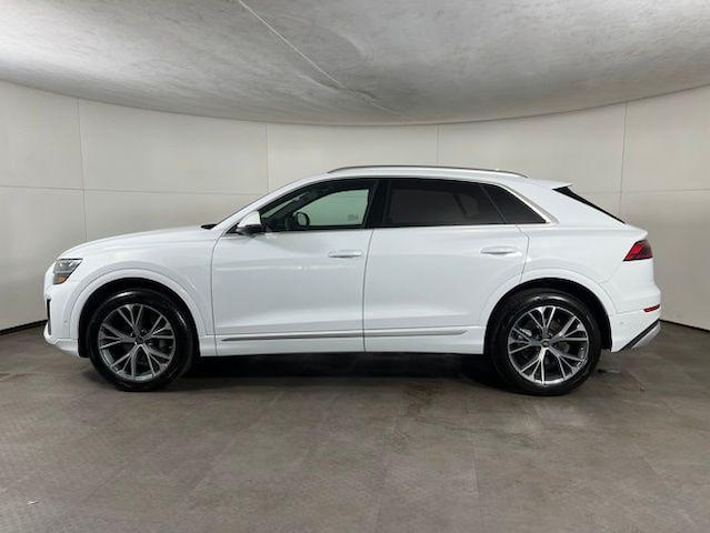 2025 Audi Q8