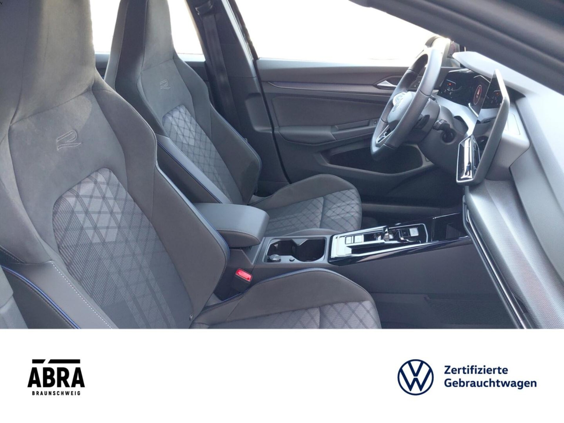 Volkswagen Golf R-Line