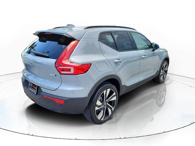 2024 Volvo XC40