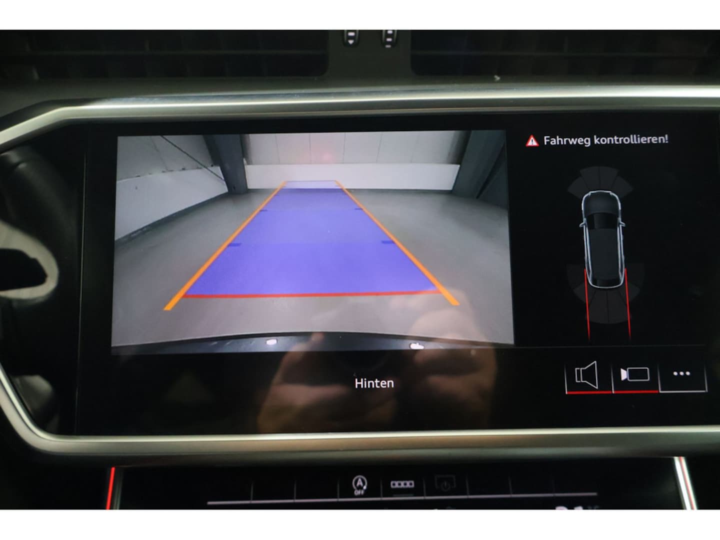 Bild über Audi S6 Avant TDI quattro tiptronic - für weitere Informationen kontaktieren Sie den Audi Partner