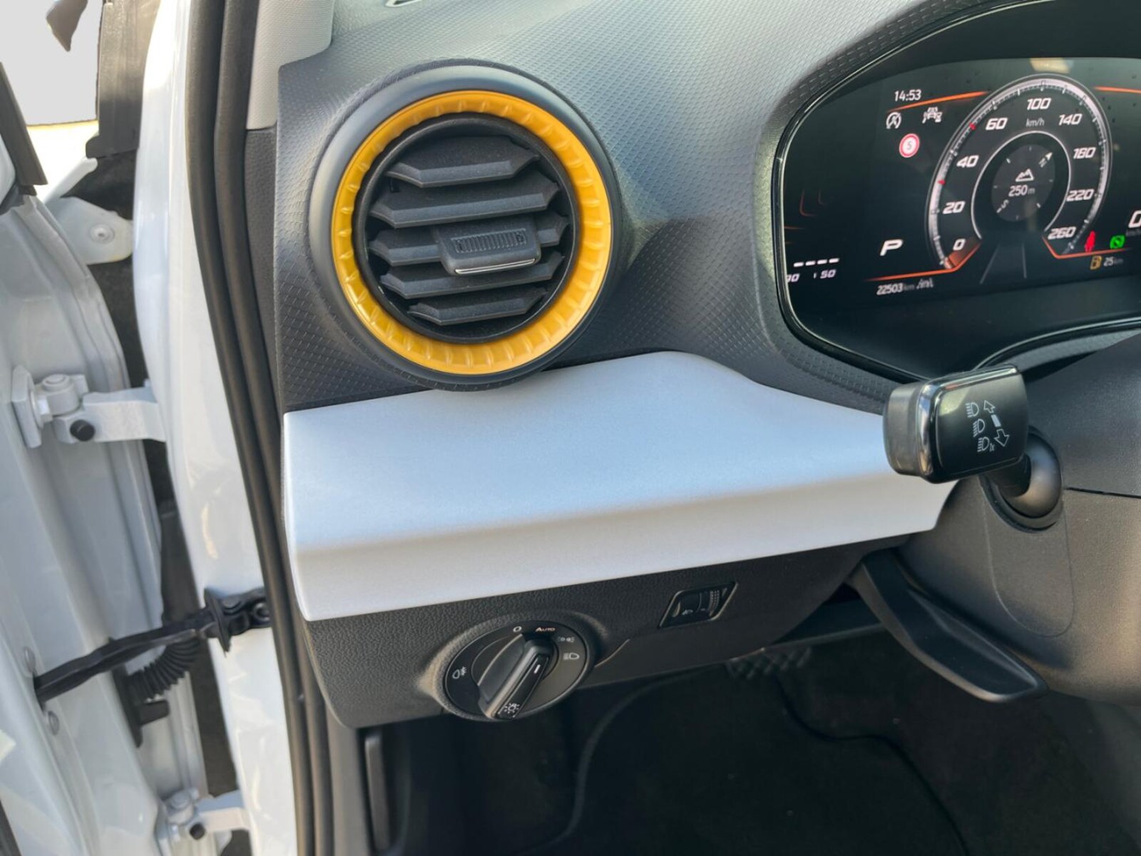 SEAT Arona – Bild 12