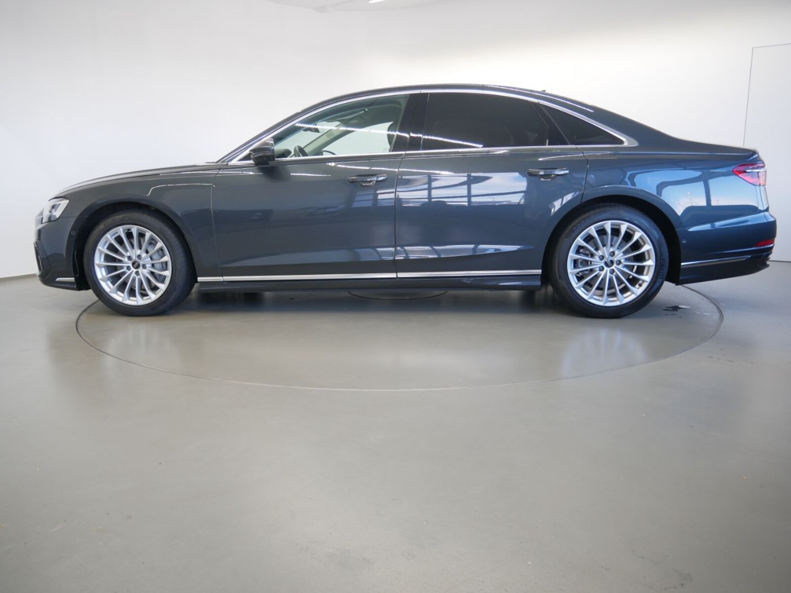 Audi A8 – Bild 4