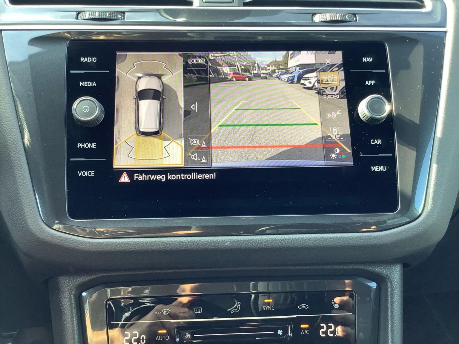 Volkswagen Tiguan – Bild 15