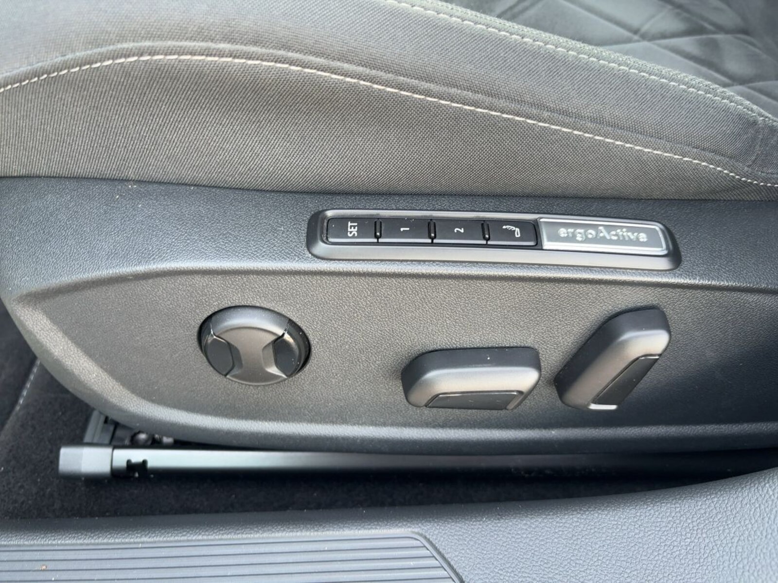 Volkswagen Golf Variant – Bild 13