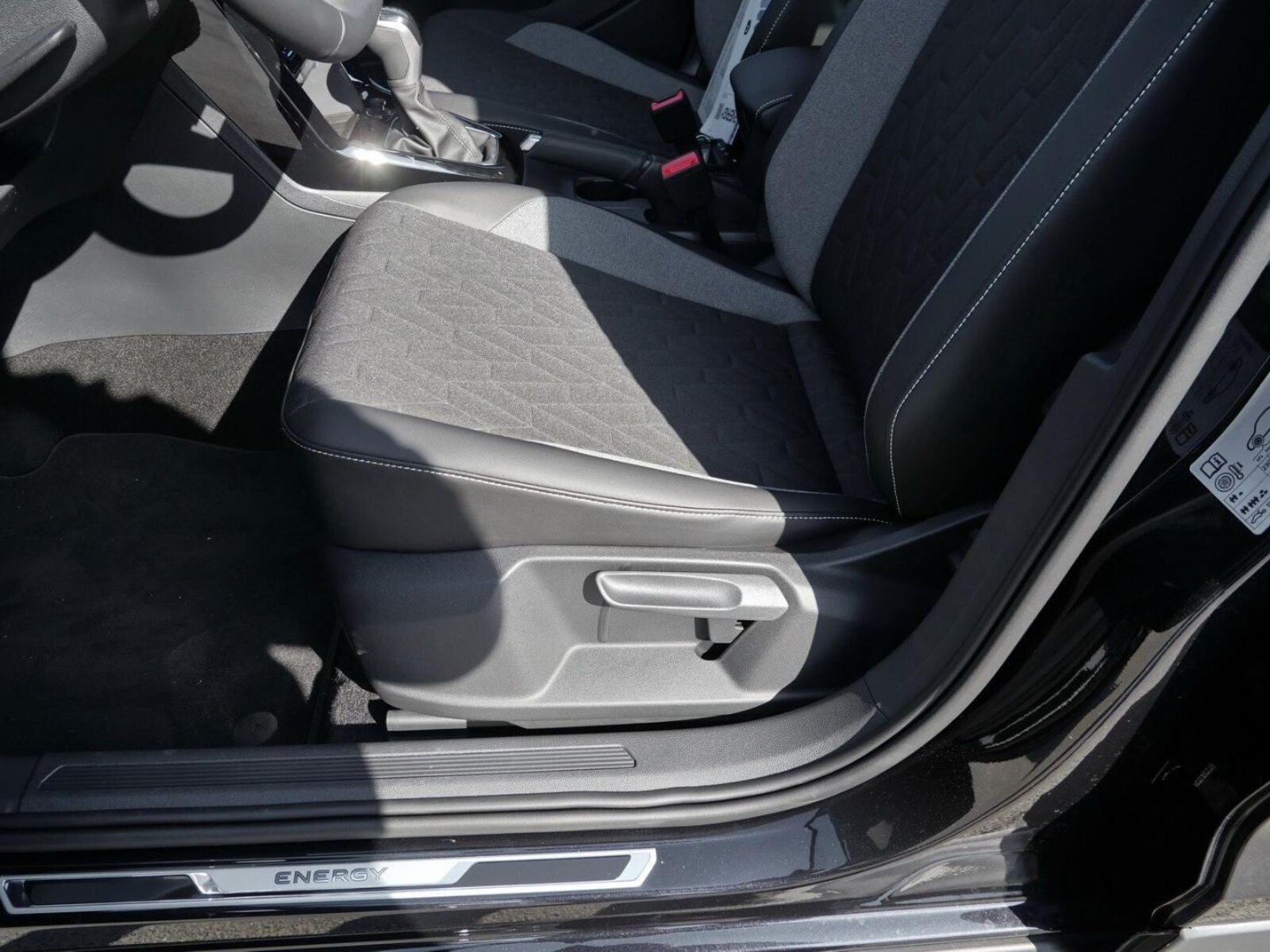 Volkswagen T-Cross – Bild 21