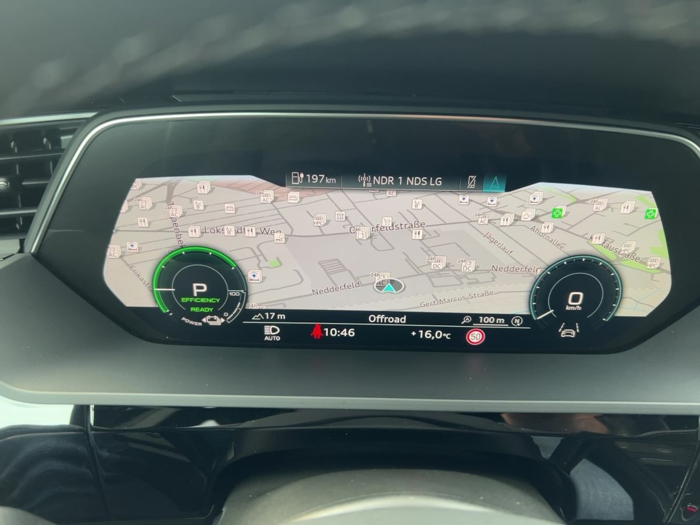 Bild über Audi Q8 e-tron S line 50 e-tron quattro - für weitere Informationen kontaktieren Sie den Audi Partner