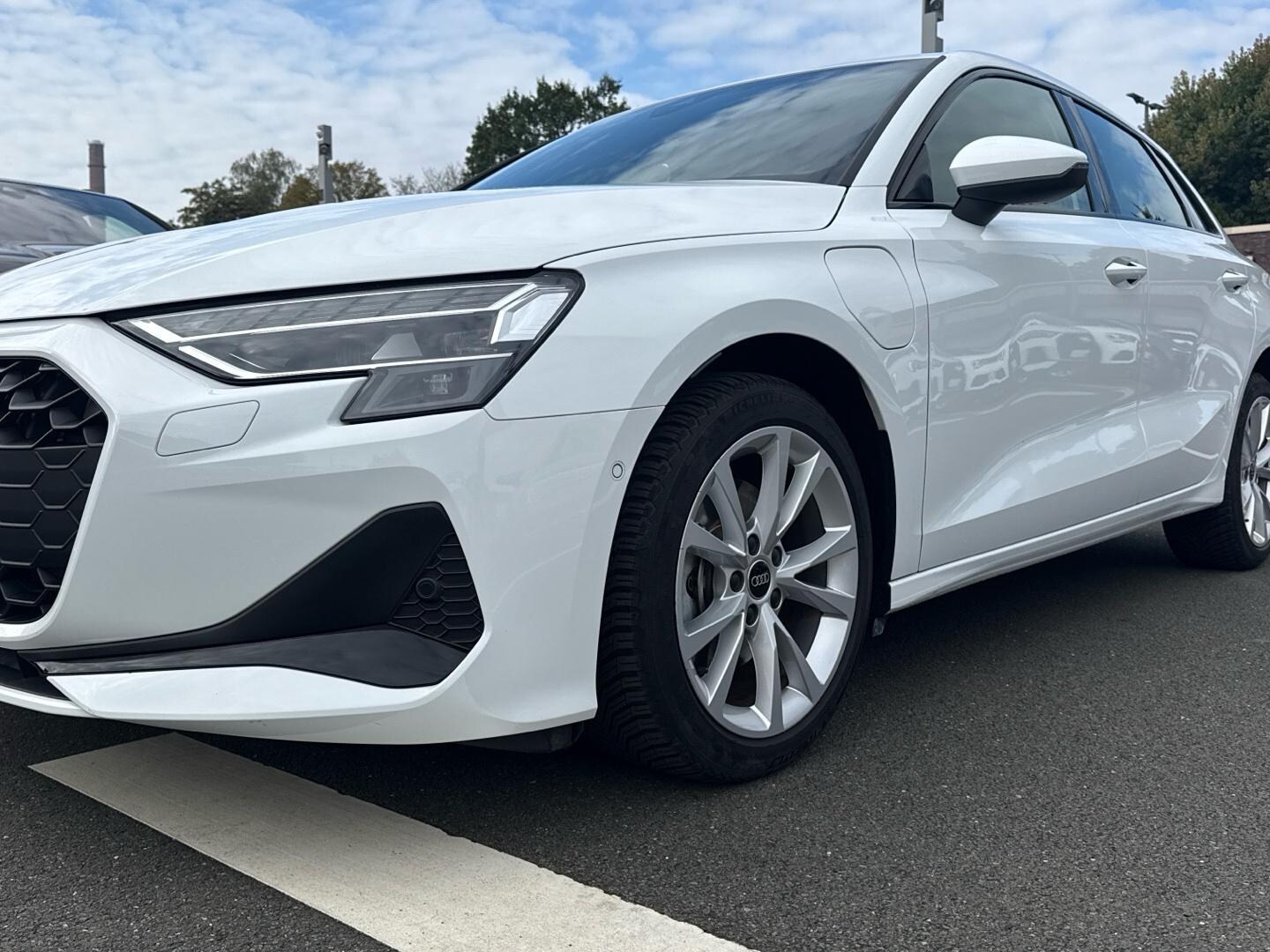 Bild über Audi A3 Sportback TFSI e advanced 40 TFSI e S tronic - für weitere Informationen kontaktieren Sie den Audi Partner